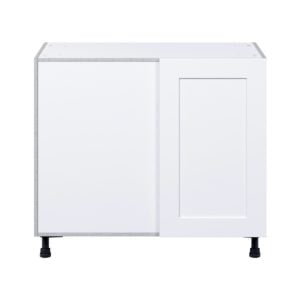 Jasmine Painted Warm White  Shaker Assembled Blind Base Corner  Cabinet with Left Pull Out (39 in. W x 34.5 in. H x 24 in. D)